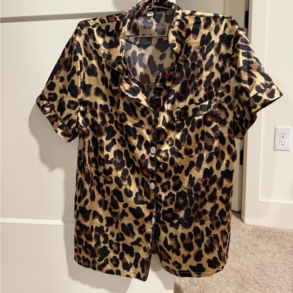 SHEIN Leopard Print Satin Pajama Top